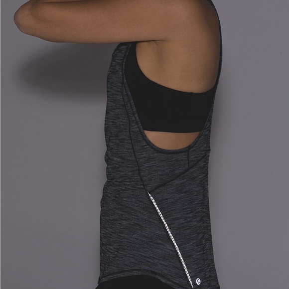 NWOT Lululemon On Track Tank - Picture 6 of 10